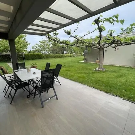 Luxury 3 Holiday home